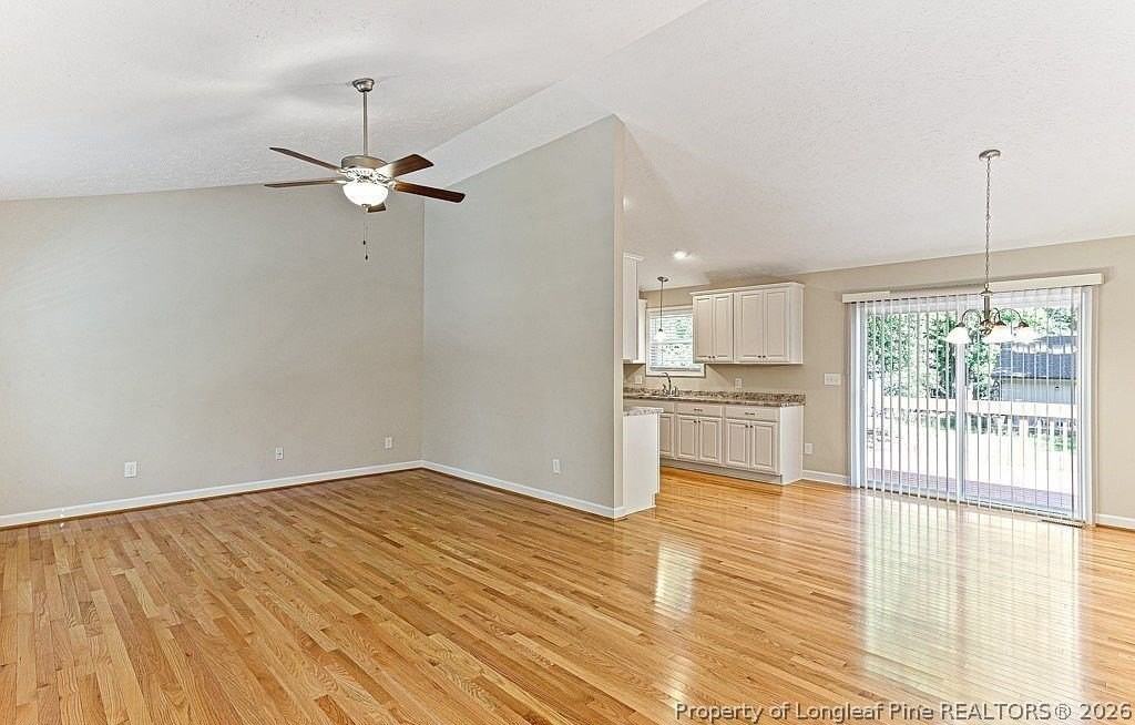 428 Harbor Trce - Photo 6 of 30