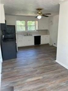 513 Center St - Photo 6 of 9