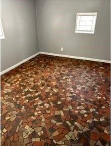 513 Center St - Photo 7 of 9