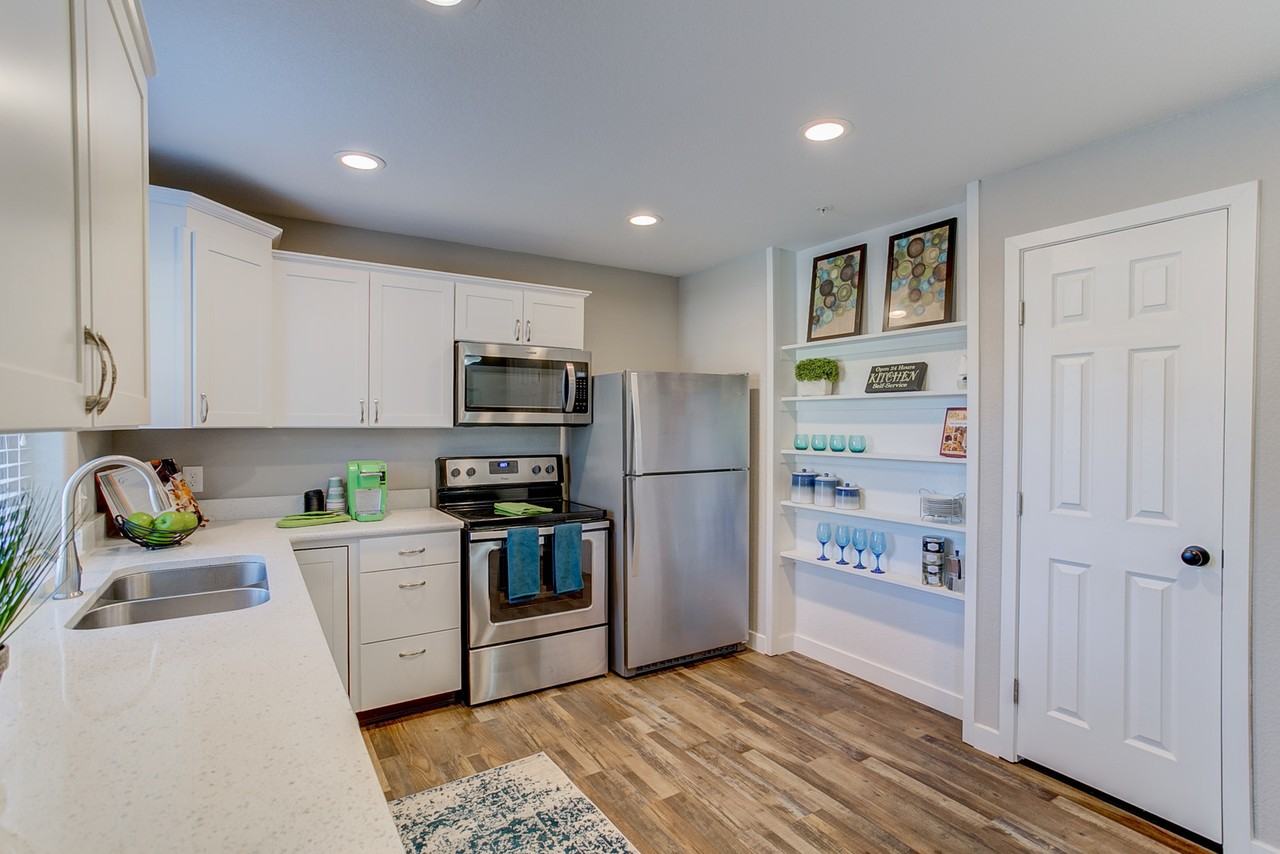 2735 E San Miguel St #101 - Photo 7 of 20