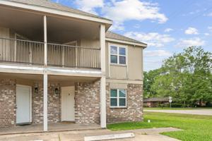 featured image of 700 Lyle West Ave #D