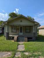 featured image of 908 E 8th St #1