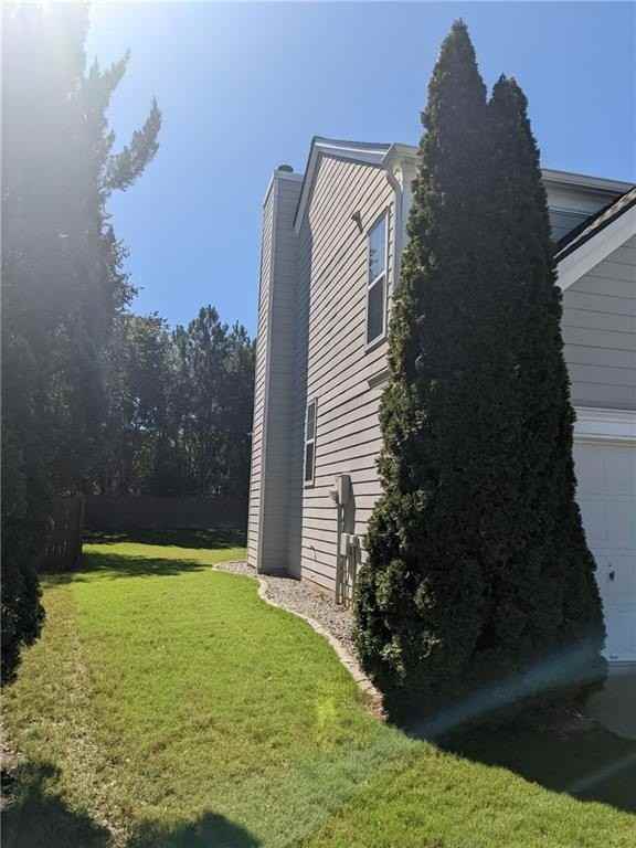 8730 Radford Ln - Photo 3 of 25