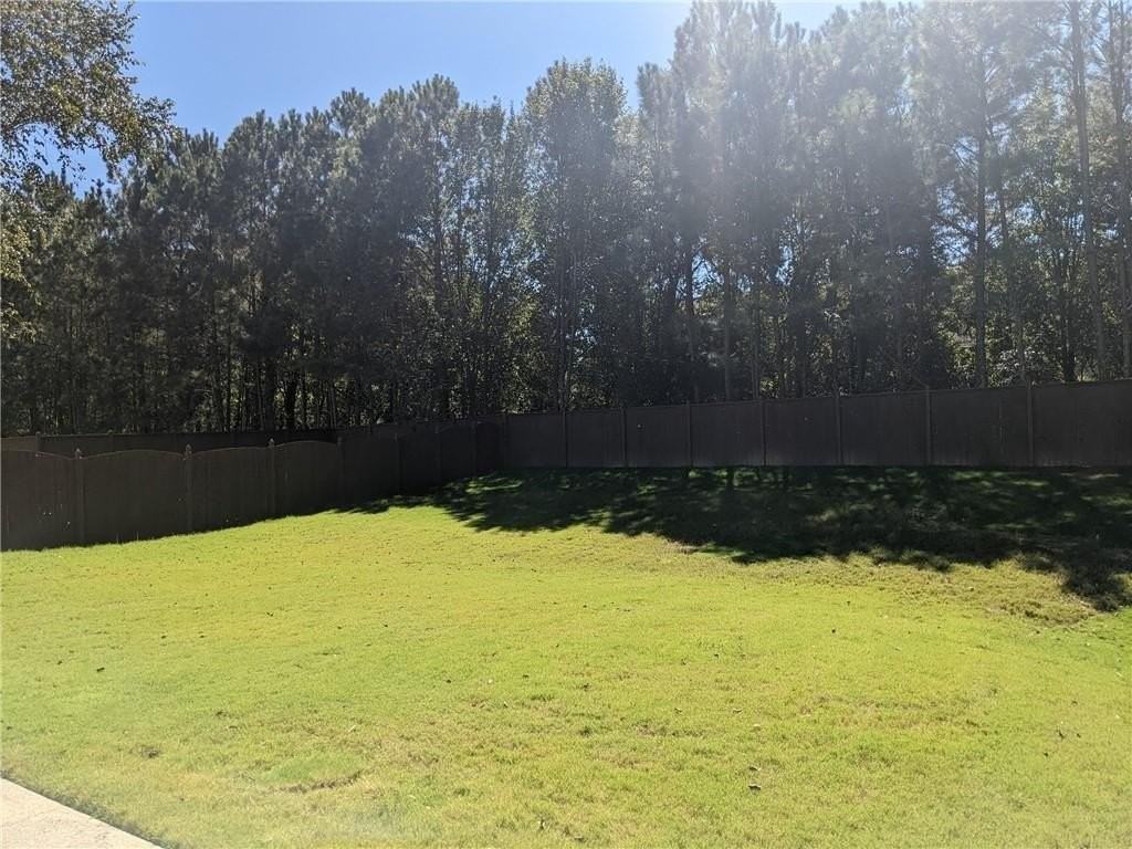 8730 Radford Ln - Photo 4 of 25