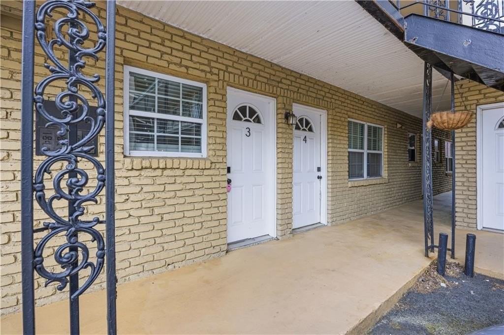 21 Delmont Dr Ne #3 - Photo 2 of 13