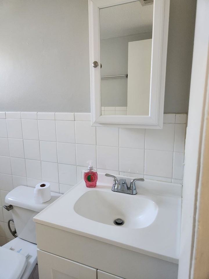 2805B 1st Ave - Photo 4 of 34