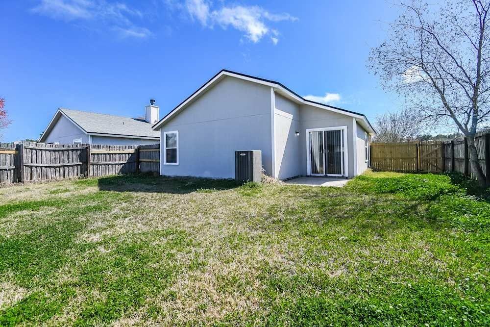 1871 Pineta Cove Drive - Photo 7 of 14