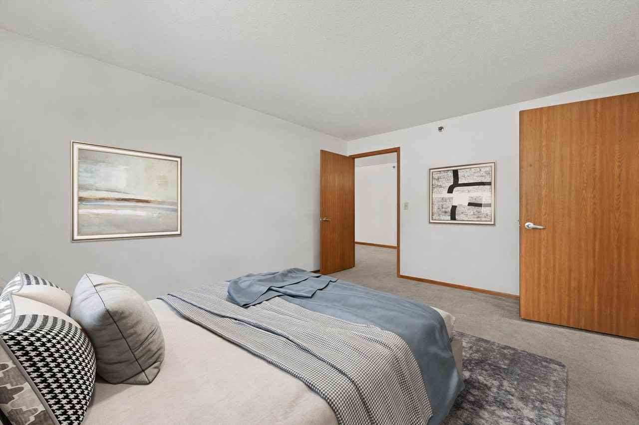 Wilshire Manor Associates, LLP - Photo 6 of 14
