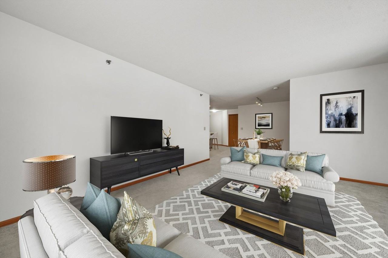 Wilshire Manor Associates, LLP - Photo 6 of 23