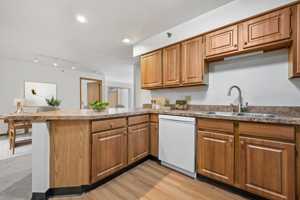 featured image of 7930 Harwood Ave