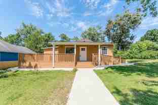 829 Broadway Ave - Photo 1 of 1