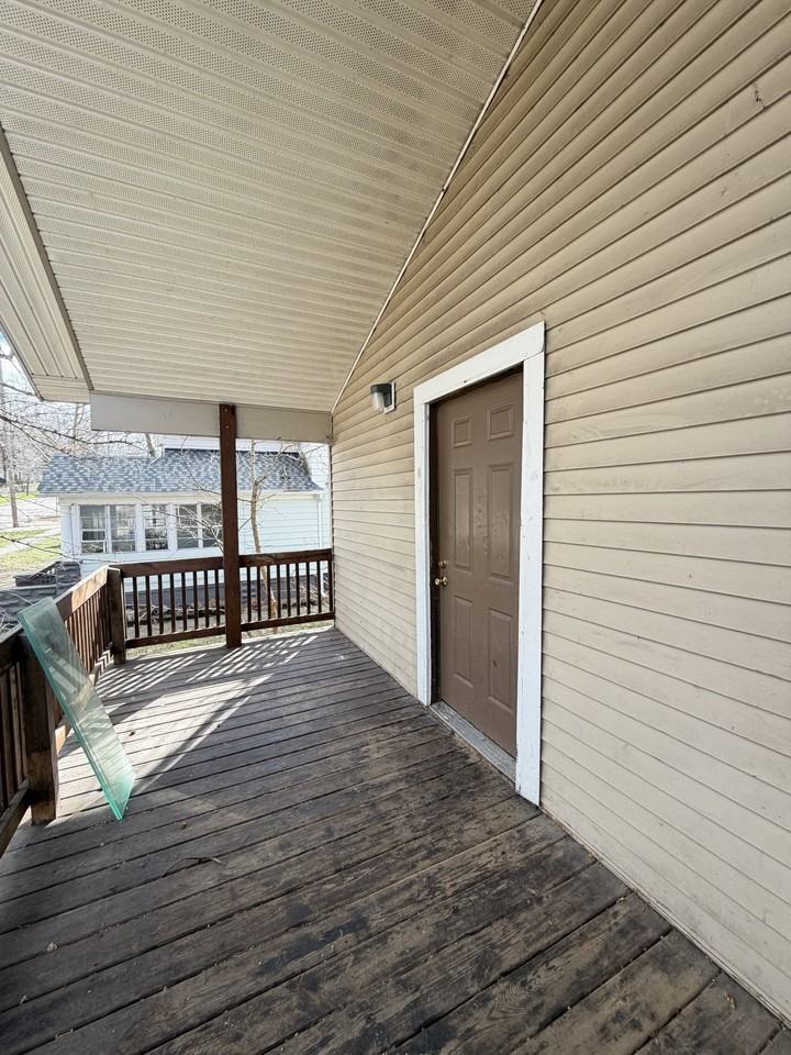 1104 Sherwood Ave #3 - Photo 3 of 8