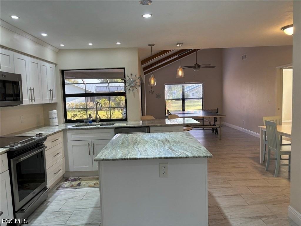 5740 Sandpiper Pl - Photo 4 of 20