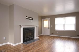 featured image of 32 Hancock Ct