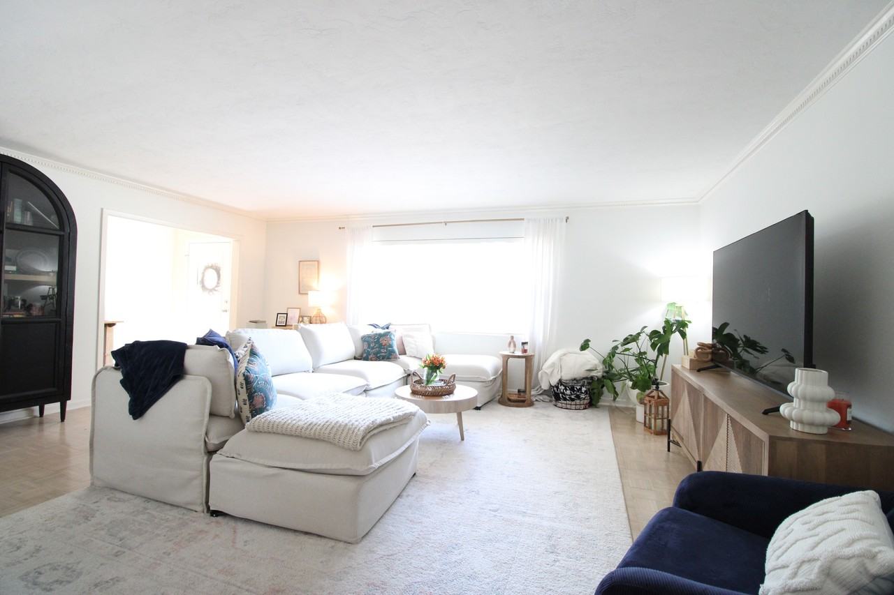 2046 Nw 19th Ln #1 - Photo 4 of 16