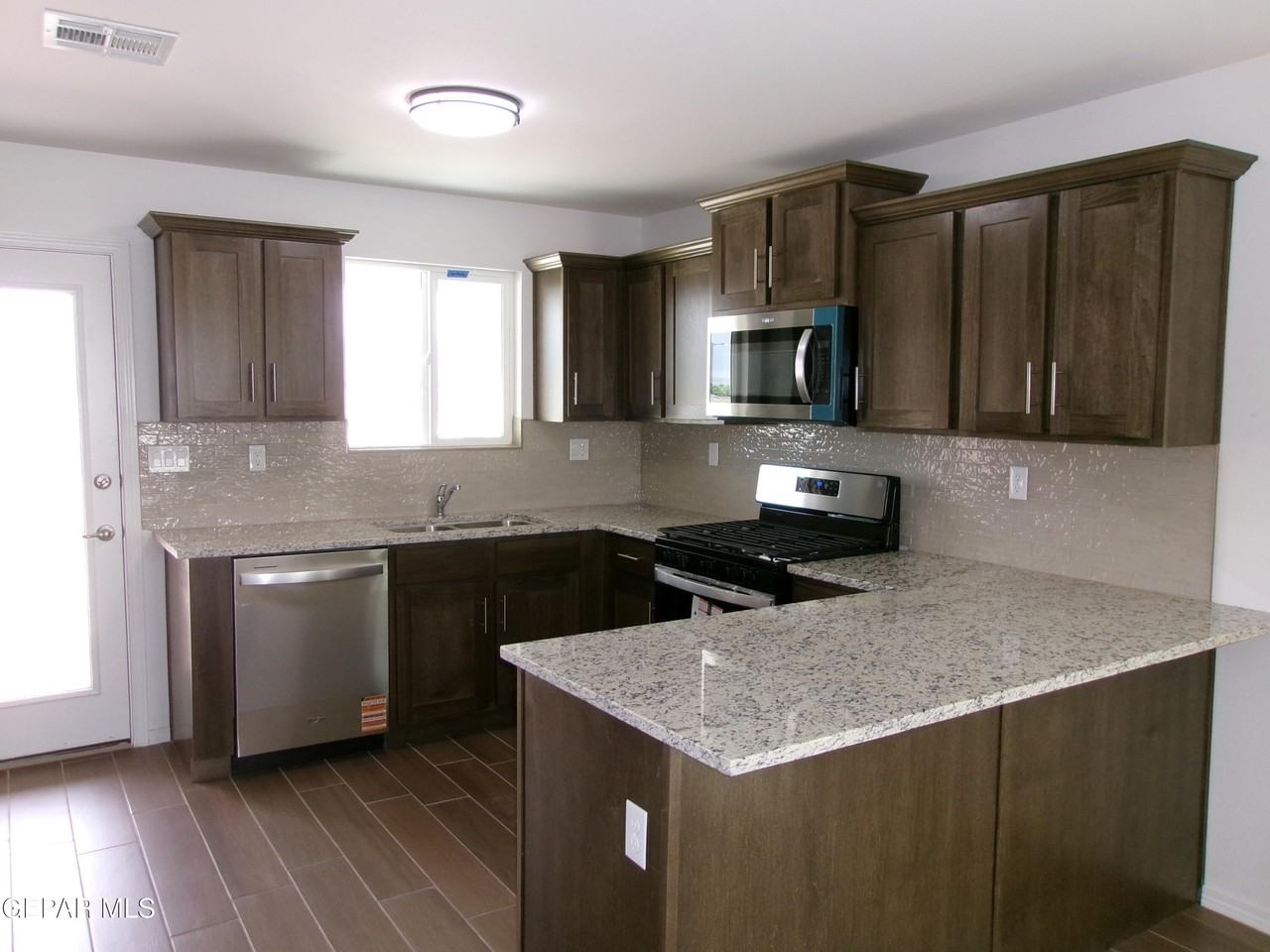 5960 Mohegan Sun St - Photo 6 of 16