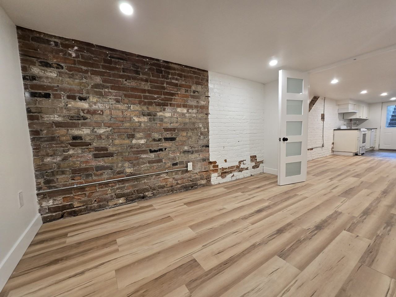 1172 Davenport Road #Lower