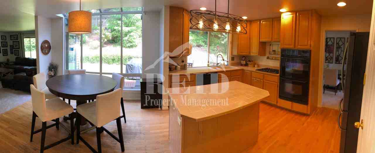 12238 Ridgepoint Cir Nw - Photo 5 of 31