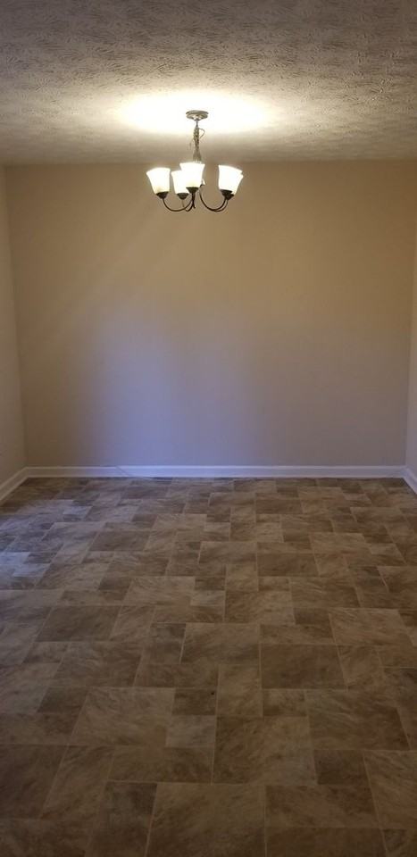 3526 Hopkins Ct - Photo 6 of 16