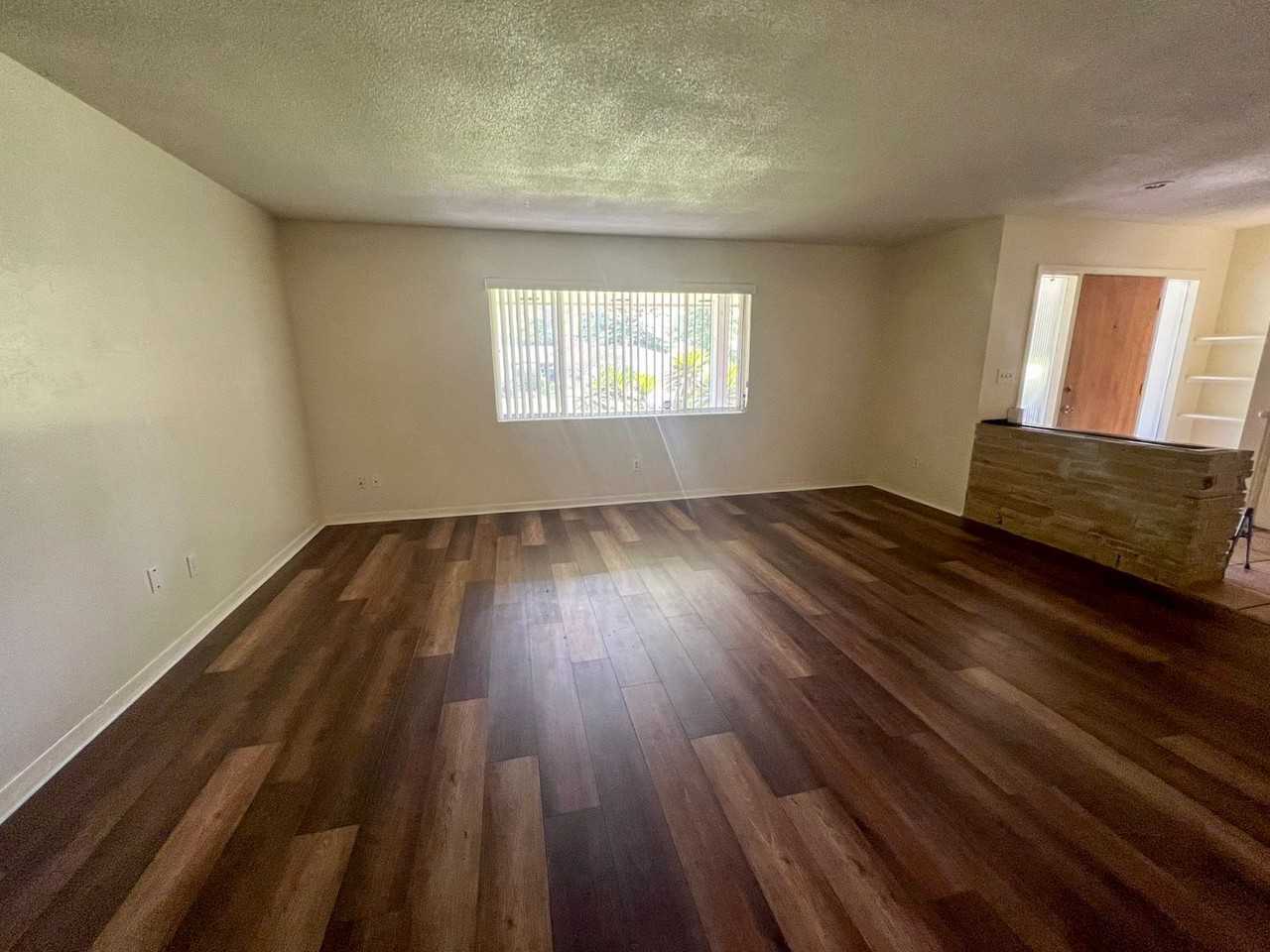 3524 Nw 12th Ave - Photo 5 of 34