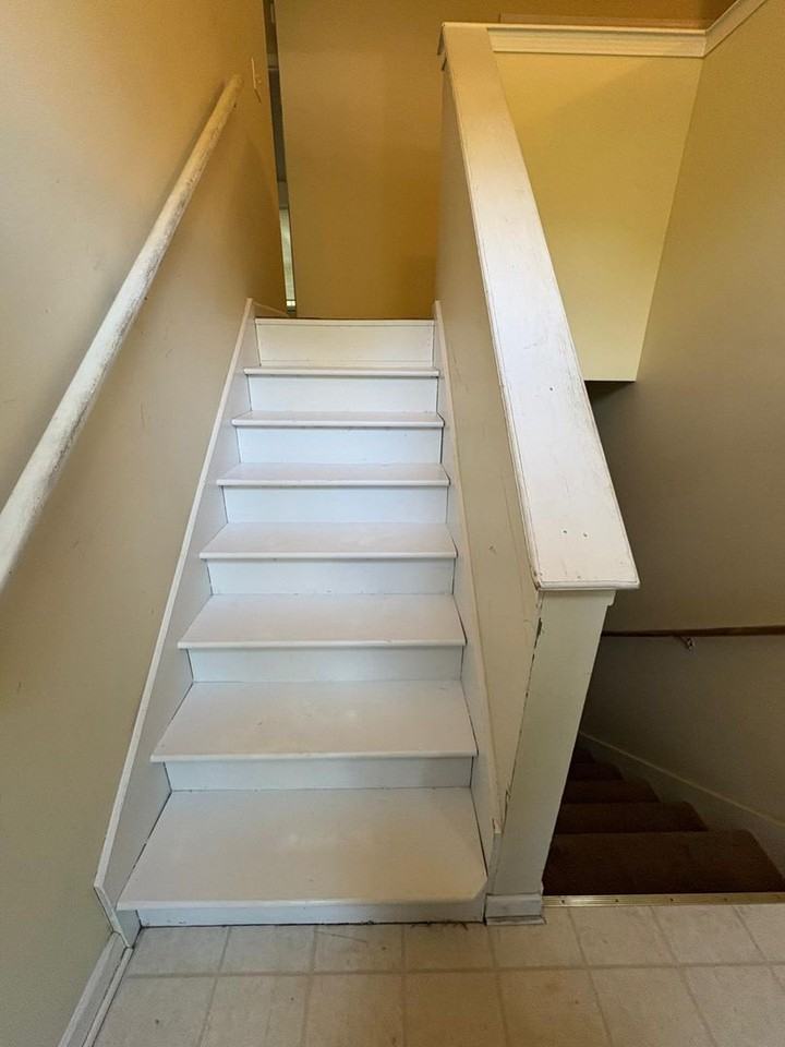 886 Eagles Nest Cir - Photo 2 of 22