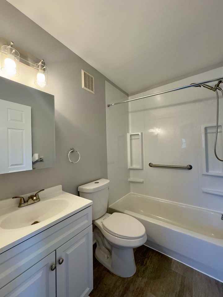 For Rent: Comfortable Living at 2910 Scherer Avenue – Your Ideal Home Awaits! - Photo 2 of 8