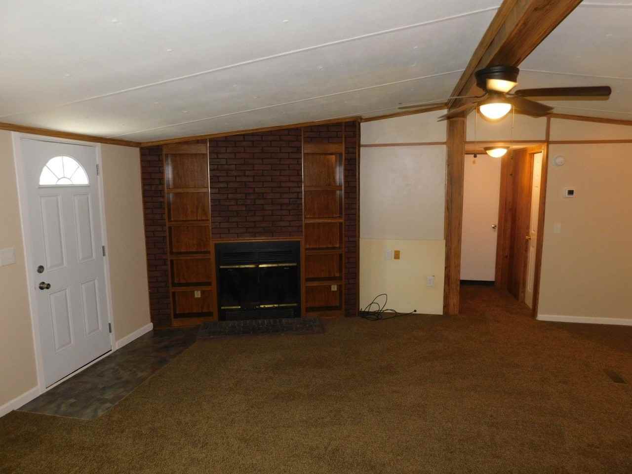 112 Longleaf Dr - Photo 3 of 22