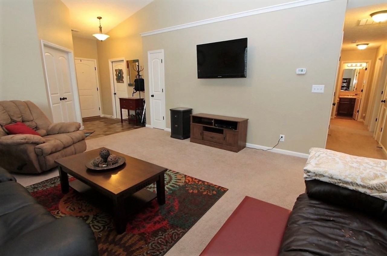 4105 Ivanhoe St - Photo 5 of 16