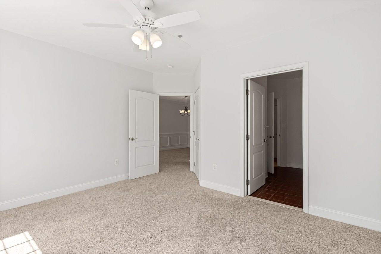 1002 Elmcroft Blvd - Photo 6 of 30