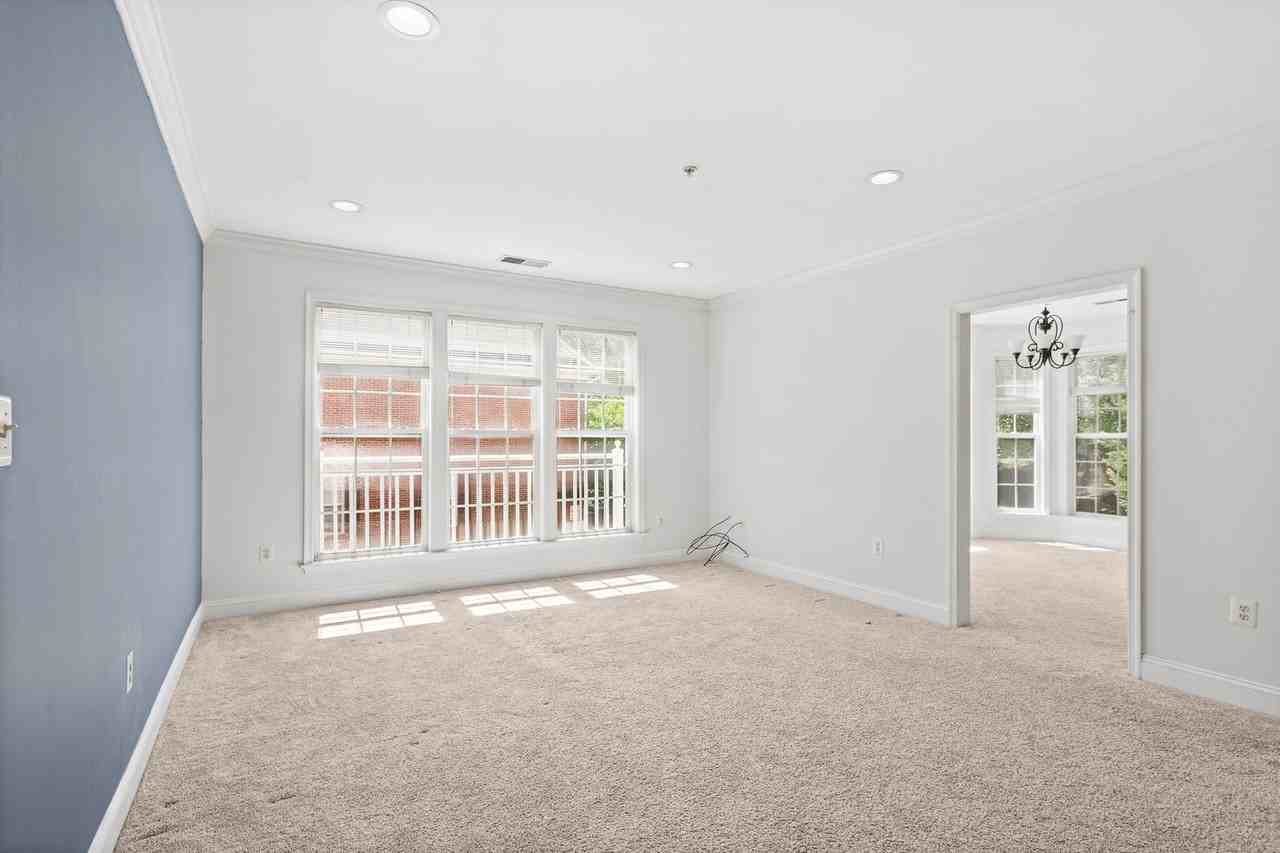 1002 Elmcroft Blvd - Photo 7 of 30