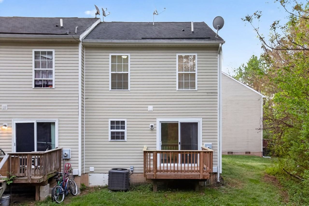 9434 Inaugural Dr - Photo 2 of 15