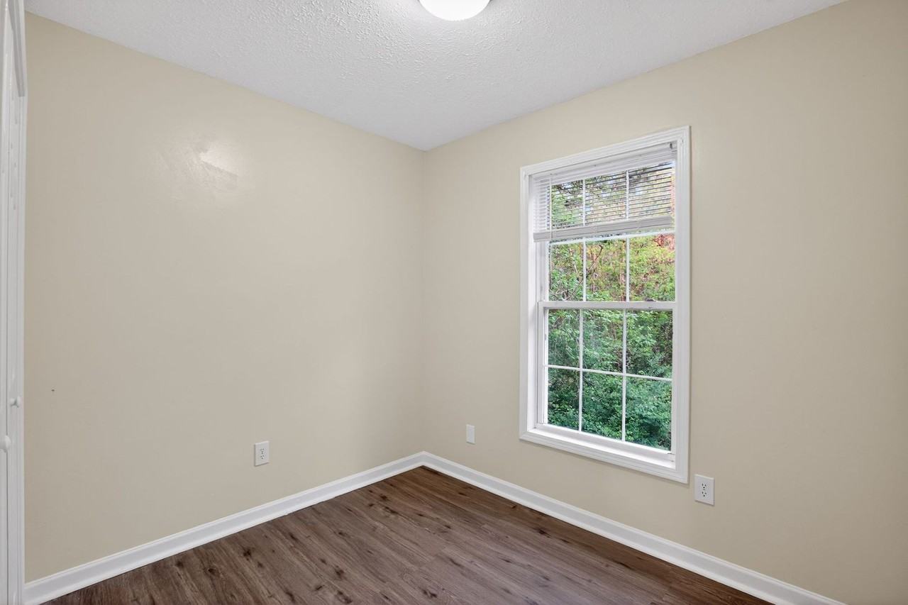 9434 Inaugural Dr - Photo 5 of 15