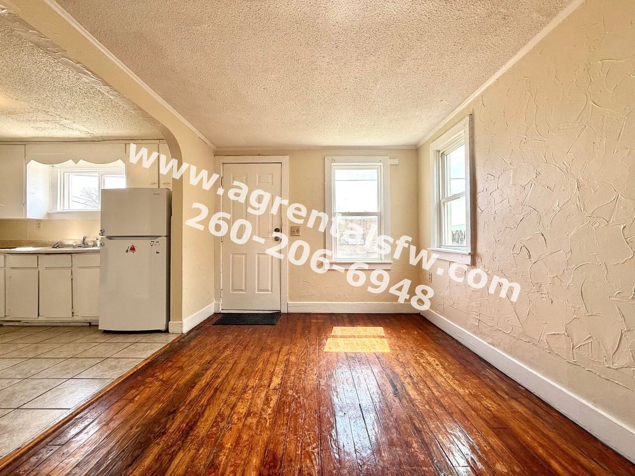 507 E Pettit Ave - Photo 4 of 11