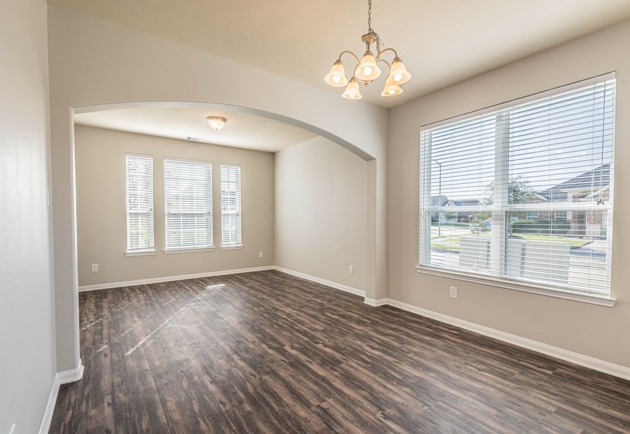 24726 Colonial Elm Dr - Photo 6 of 23