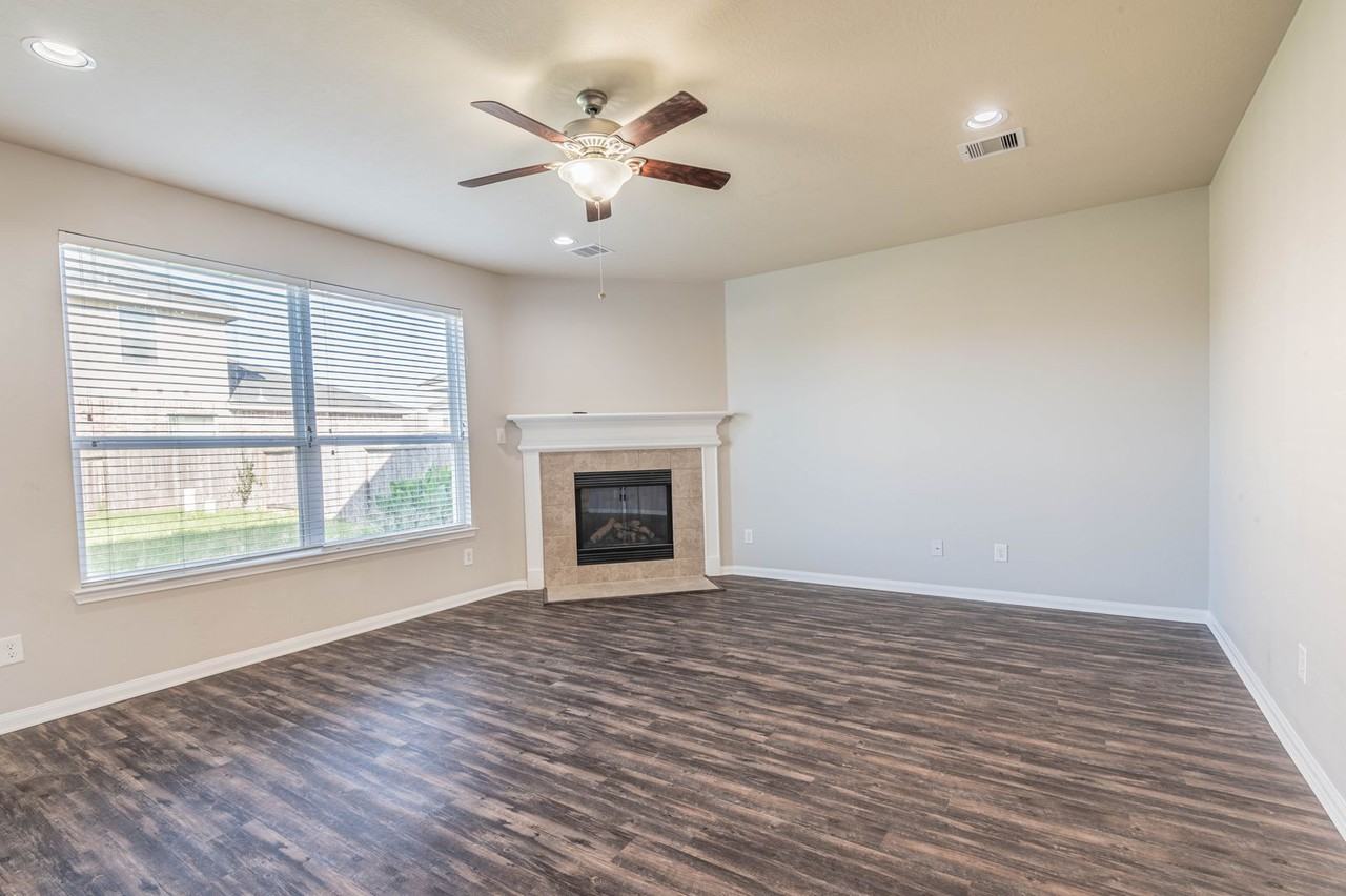 24726 Colonial Elm Dr - Photo 7 of 23