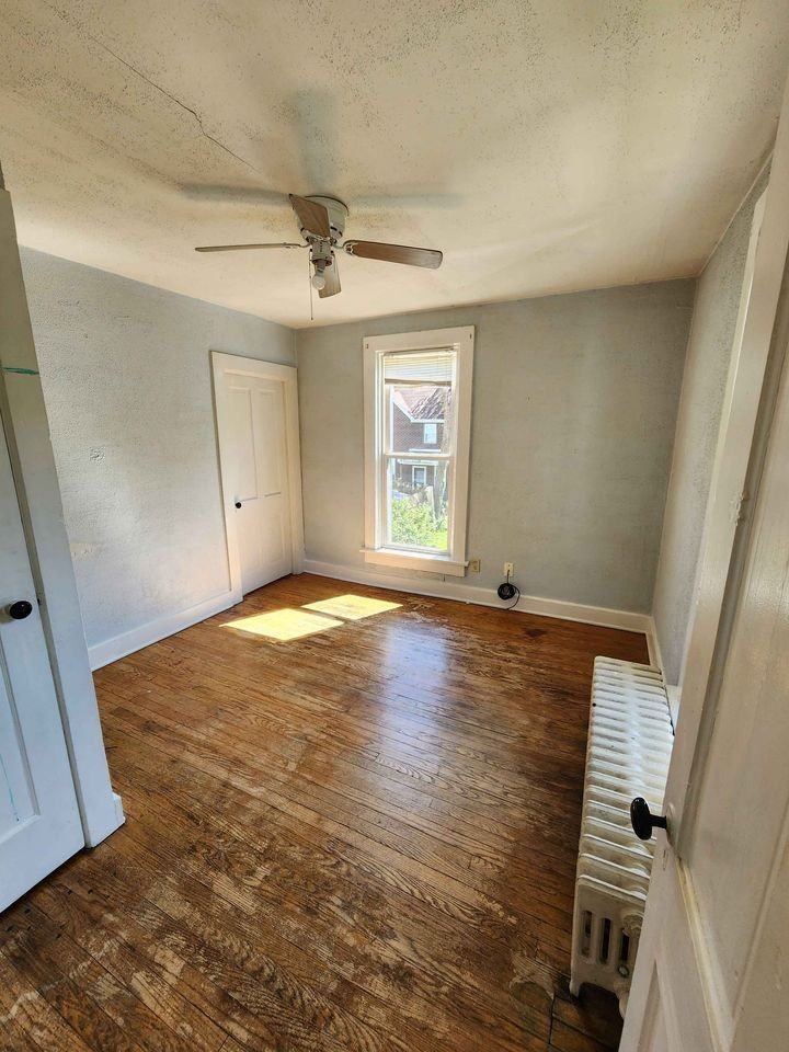 655 E 7th St Apt 2nd #2ndFLBACK - Photo 5 of 7