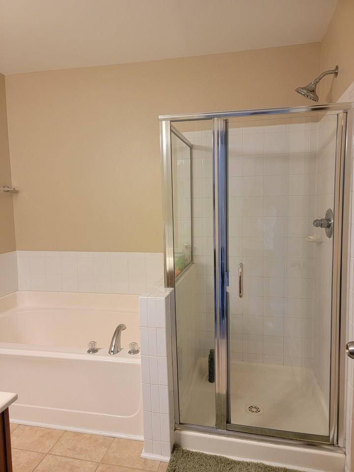 2220 Valley Edge Drive - 1Unit 107 #1 - Photo 2 of 10