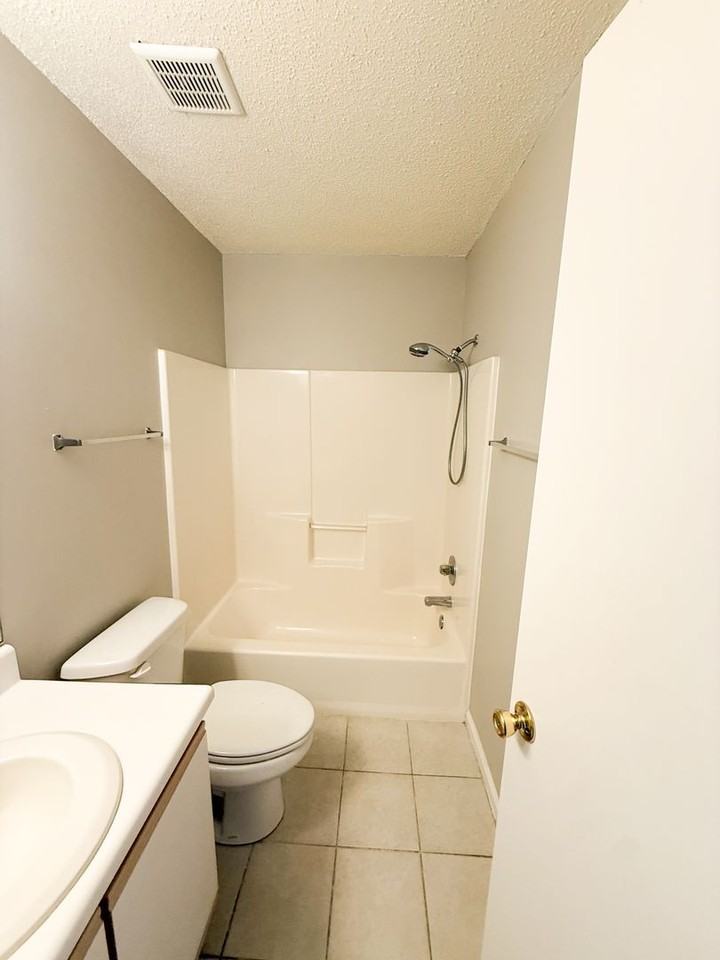 Rolling Rd #K90 - Photo 5 of 8