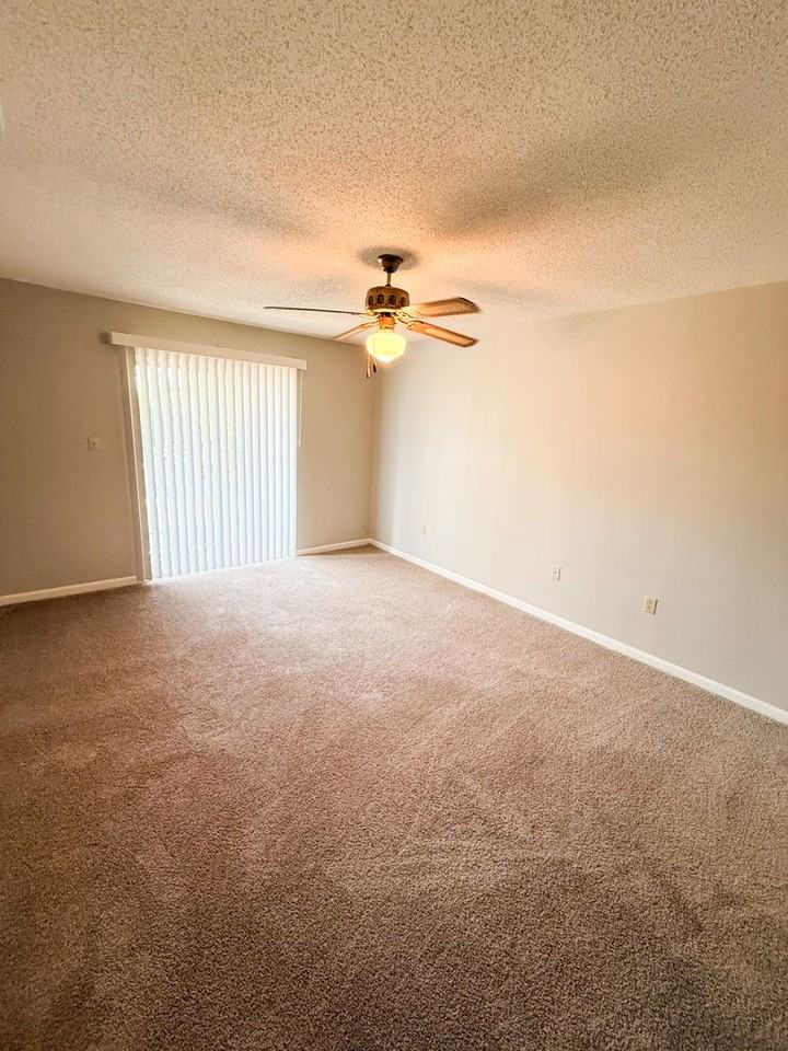 Rolling Rd #K90 - Photo 7 of 8