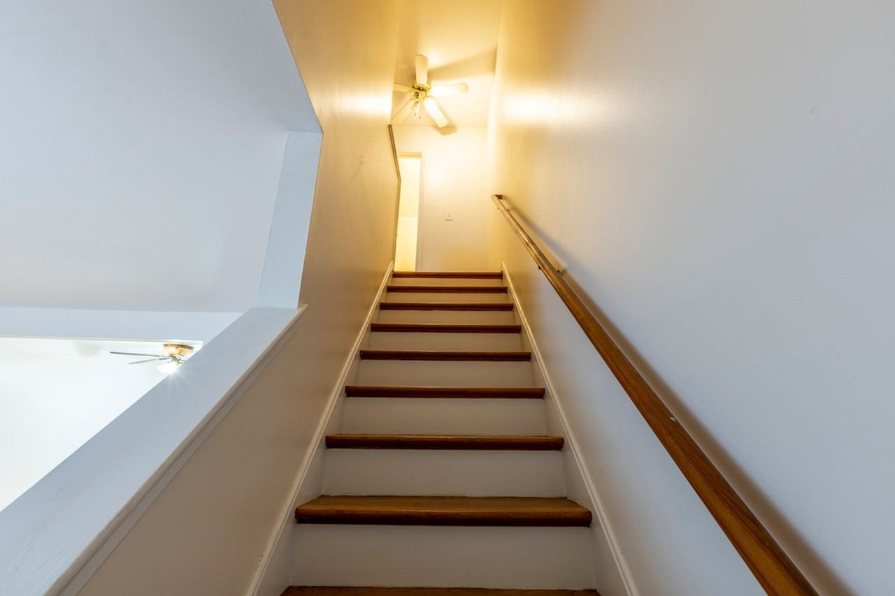 223 Stribling Ave #B - Photo 7 of 50