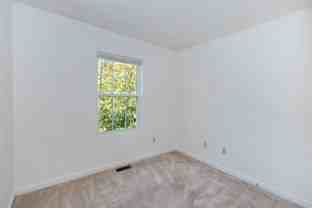 119 Waterbury Ct - Photo 1 of 1