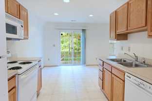 119 Waterbury Ct - Photo 1 of 1