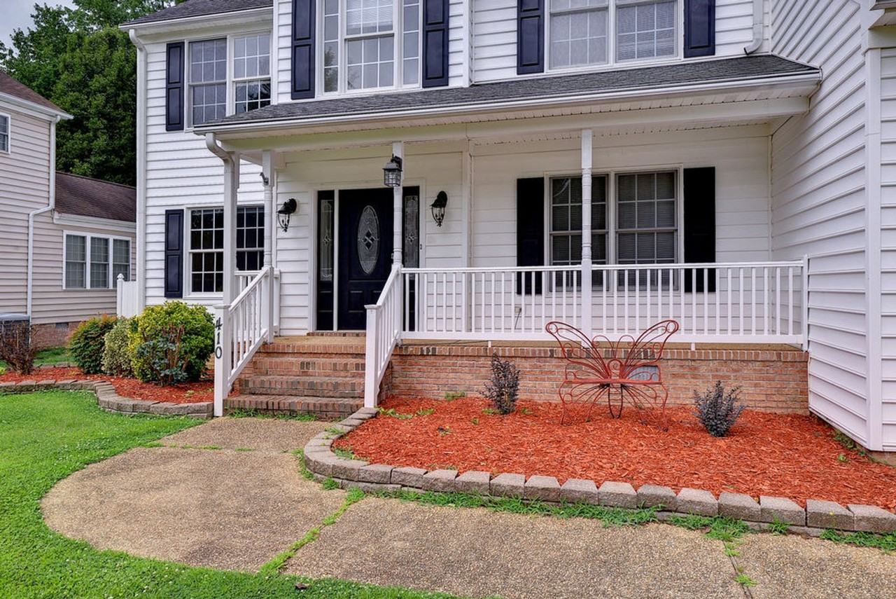 410 Jamestown Dr - Photo 3 of 36