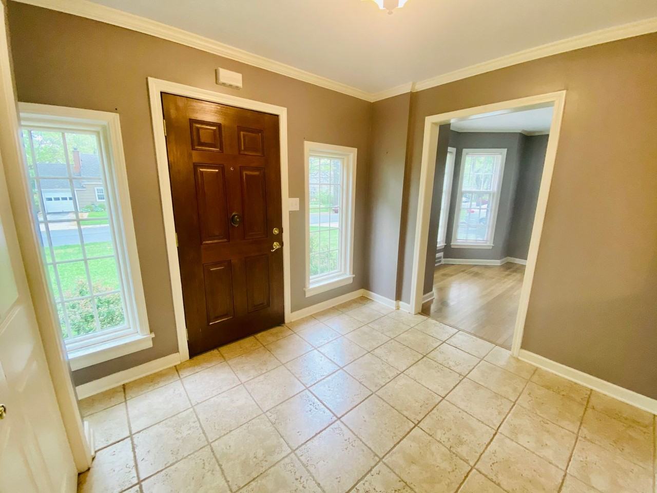 6832 Fontana St - Photo 3 of 23