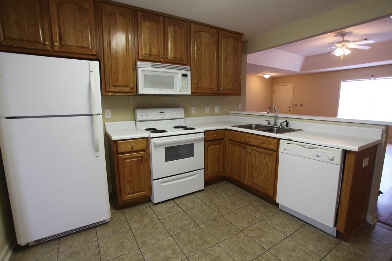 1982 Downs Way - Photo 4 of 12