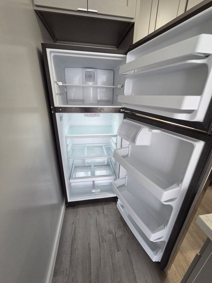 2215 Aloha Dr #12M - Photo 7 of 36