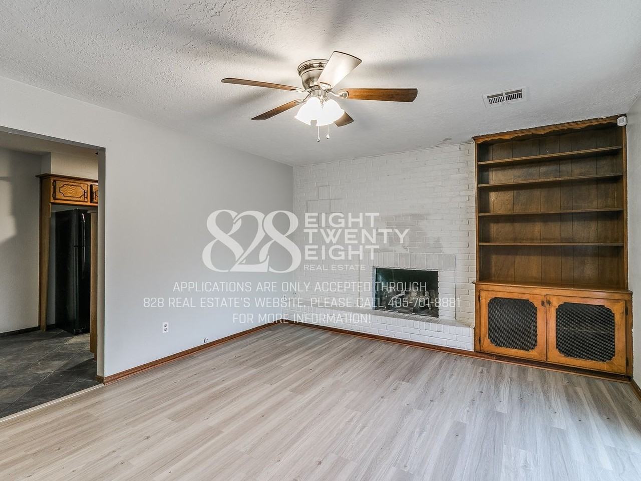 1821 Vine St - Photo 6 of 31