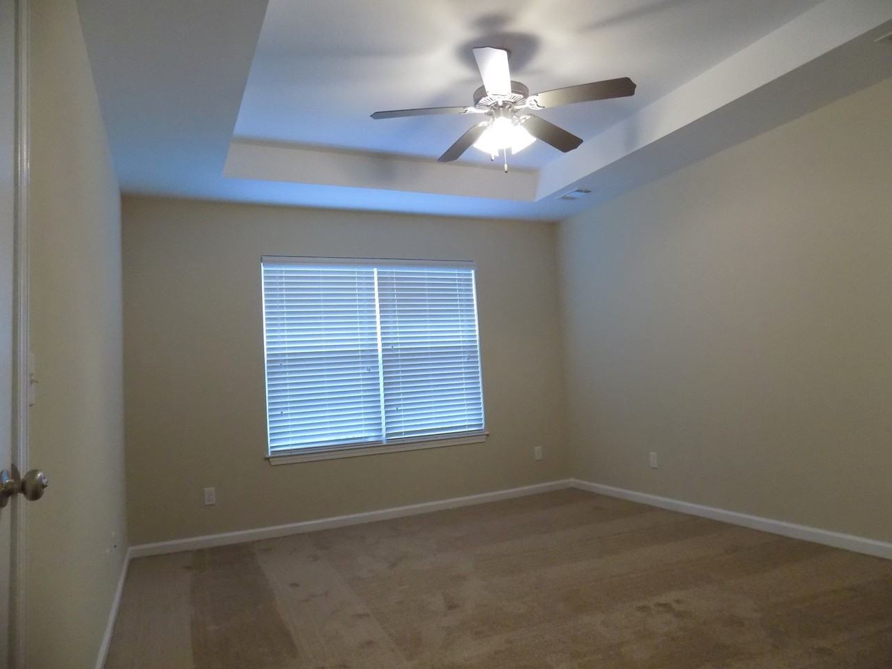 56 Rivermoor Ct - Photo 7 of 15