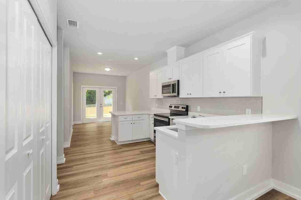 425 Nw 2nd St - Photo 6 of 23