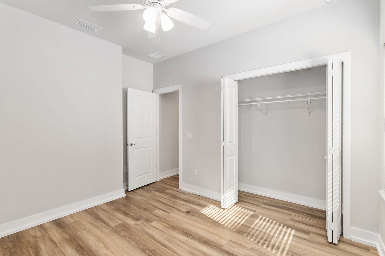 427 Nw 2nd St - Photo 7 of 22